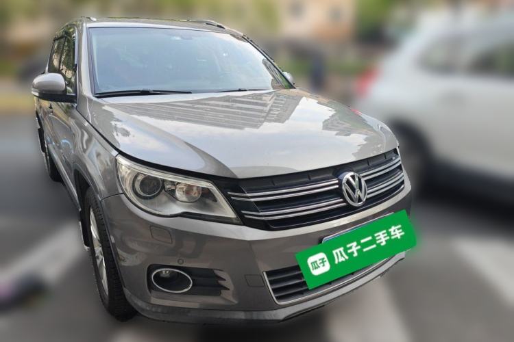 Used Volkswagen Tiguan 2010 2.0 TSI Automatic All-Wheel Drive Flagship Edition Front Right 45 Deg