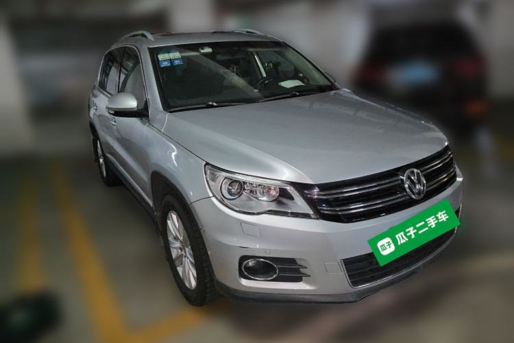 Used Volkswagen Tiguan 2010 2.0 TSI Automatic All-Wheel Drive Flagship Edition Front Right 45 Deg