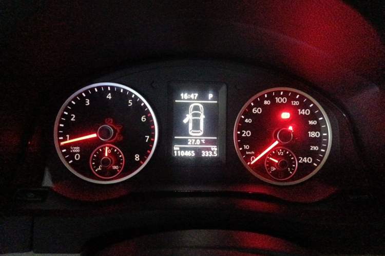 Used Volkswagen Tiguan 2010 1.8 TSI Automatic Two-Wheel Drive Trend Edition Instrument Cluster