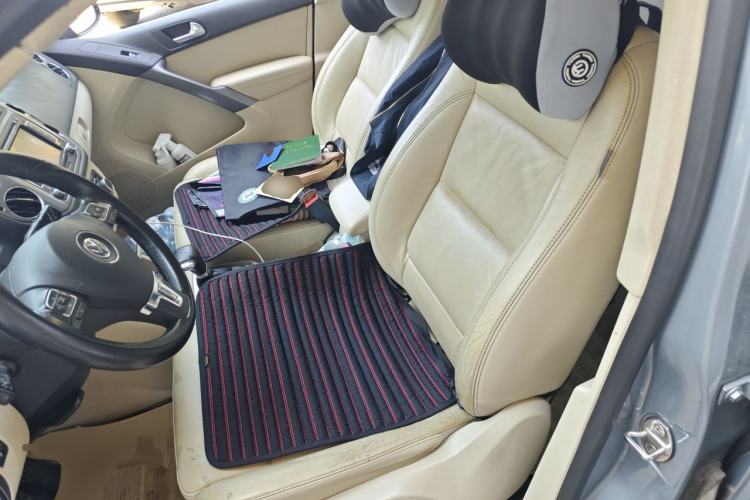 Used Volkswagen Tiguan 2010 1.8TSI Automatic All-Wheel-Drive Elite Edition Left Front Seat