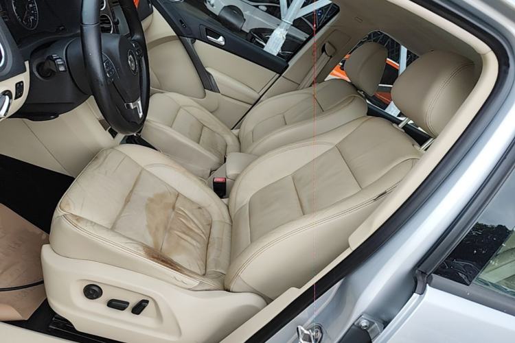 Used Volkswagen Tiguan 2010 1.8 TSI Automatic Two-Wheel Drive Trend Edition Left Front Seat