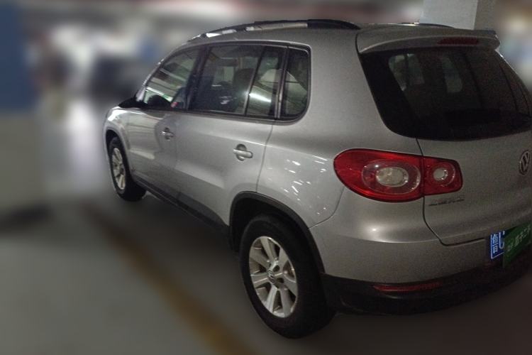 Used Volkswagen Tiguan 2010 1.8 TSI Automatic Two-Wheel Drive Trend Edition Rear Left 45 Deg