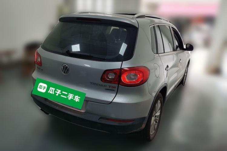 Used Volkswagen Tiguan 2010 2.0 TSI Automatic All-Wheel Drive Flagship Navigation Edition Rear Right 45 Deg