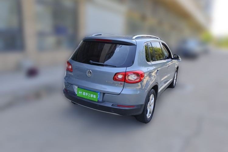 Used Volkswagen Tiguan 2010 1.8TSI Automatic All-Wheel-Drive Elite Edition Rear Right 45 Deg