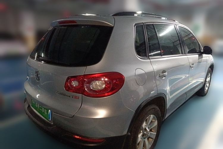 Used Volkswagen Tiguan 2010 1.8 TSI Automatic Two-Wheel Drive Trend Edition Rear Right 45 Deg