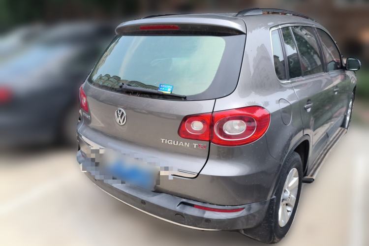Used Volkswagen Tiguan 2010 1.8 TSI Manual Two-Wheel Drive Urban Edition Rear Right 45 Deg