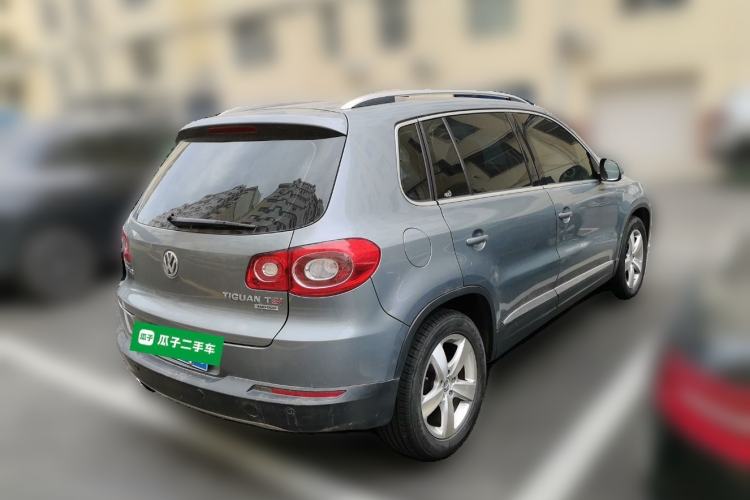 Used Volkswagen Tiguan 2010 1.8TSI Automatic All-Wheel-Drive Elite Edition Rear Right 45 Deg