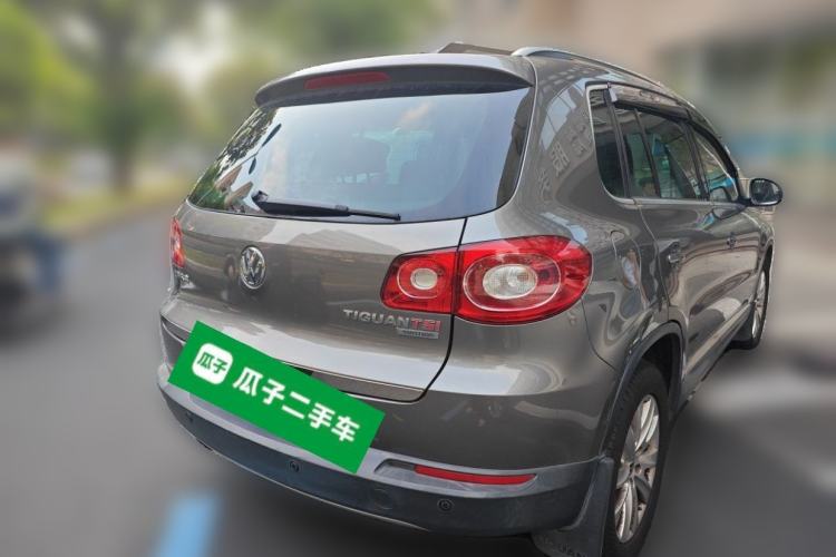Used Volkswagen Tiguan 2010 2.0 TSI Automatic All-Wheel Drive Flagship Edition Rear Right 45 Deg