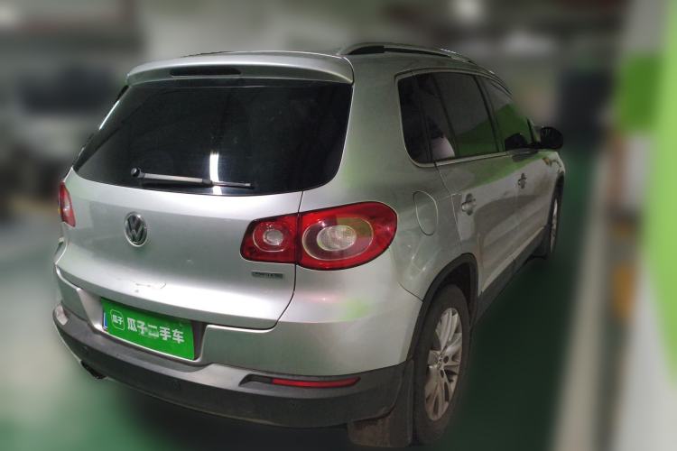 Used Volkswagen Tiguan 2010 2.0 TSI Automatic All-Wheel Drive Flagship Navigation Edition Rear Right 45 Deg