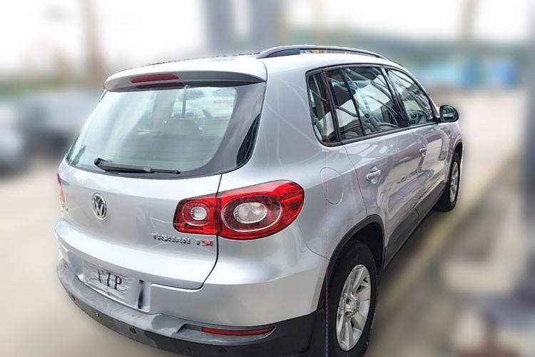 Used Volkswagen Tiguan 2010 1.8 TSI Automatic Two-Wheel Drive Trend Edition Rear Right 45 Deg