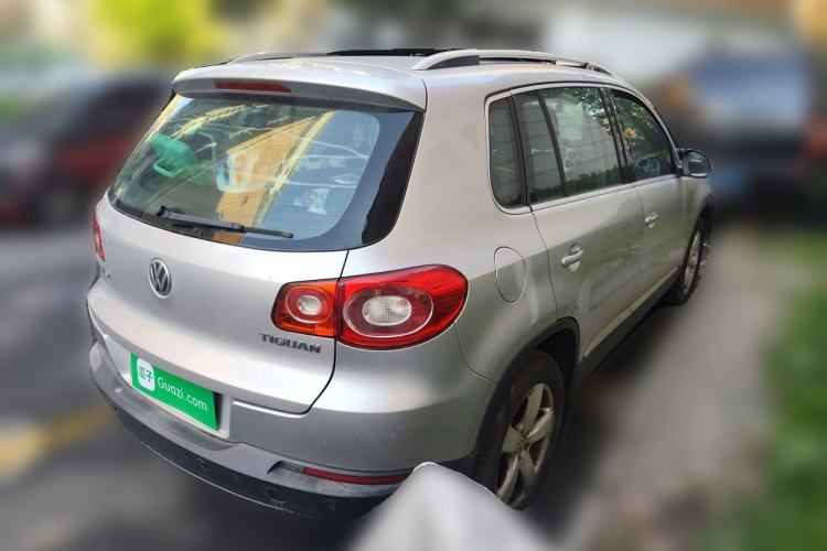 Used Volkswagen Tiguan 2010 1.8TSI Automatic All-Wheel-Drive Elite Edition Rear Right 45 Deg
