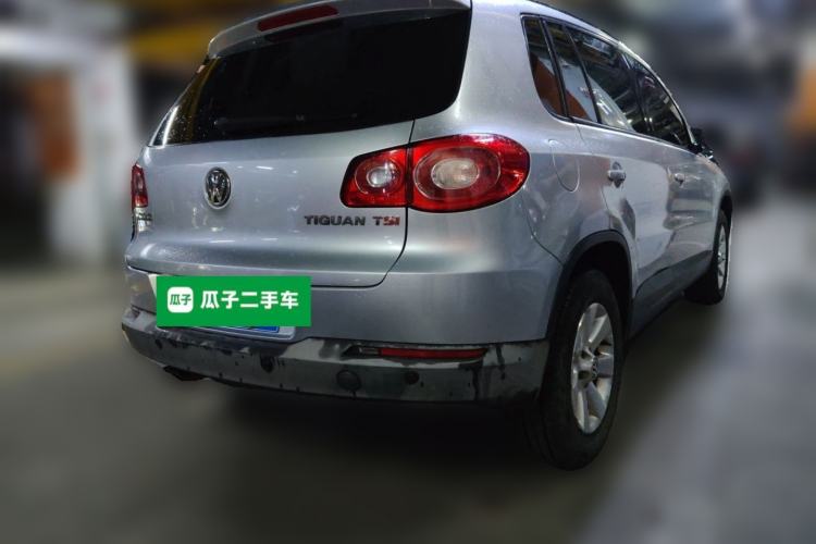 Used Volkswagen Tiguan 2010 1.8 TSI Automatic Two-Wheel Drive Trend Edition Rear Right 45 Deg