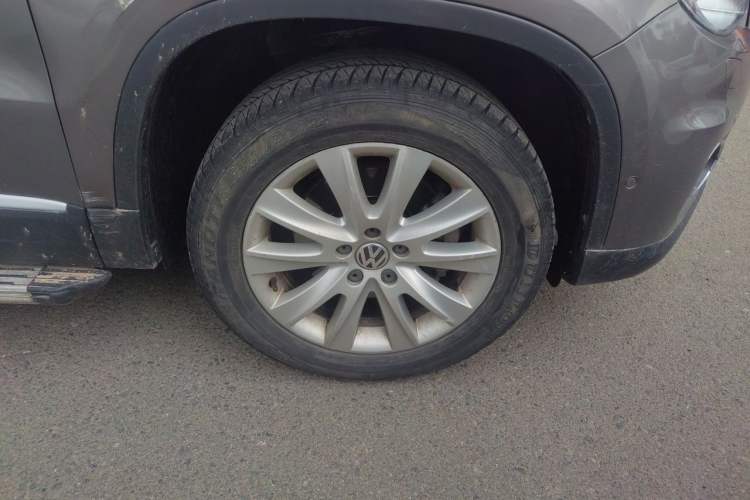 Used Volkswagen Tiguan 2010 2.0 TSI Automatic All-Wheel Drive Flagship Edition Right Front Wheel Hub