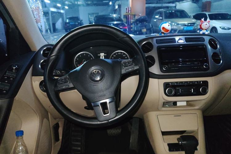 Used Volkswagen Tiguan 2010 1.8 TSI Automatic Two-Wheel Drive Trend Edition Steering Wheel