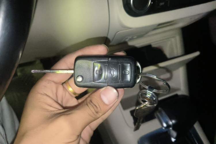 Used Volkswagen Tiguan 2010 1.8TSI Automatic All-Wheel-Drive Elite Edition Vehicle Key