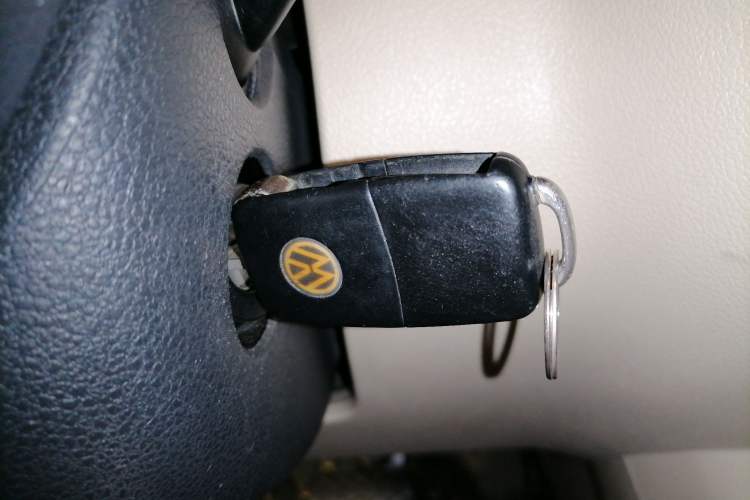 Used Volkswagen Tiguan 2010 2.0 TSI Automatic All-Wheel-Drive Elite Edition Vehicle Key