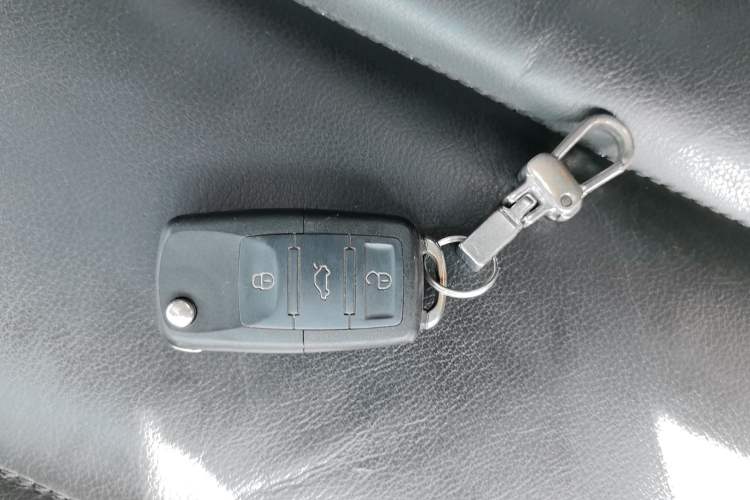 Used Volkswagen Tiguan 2010 1.8TSI Automatic All-Wheel-Drive Elite Edition Vehicle Key