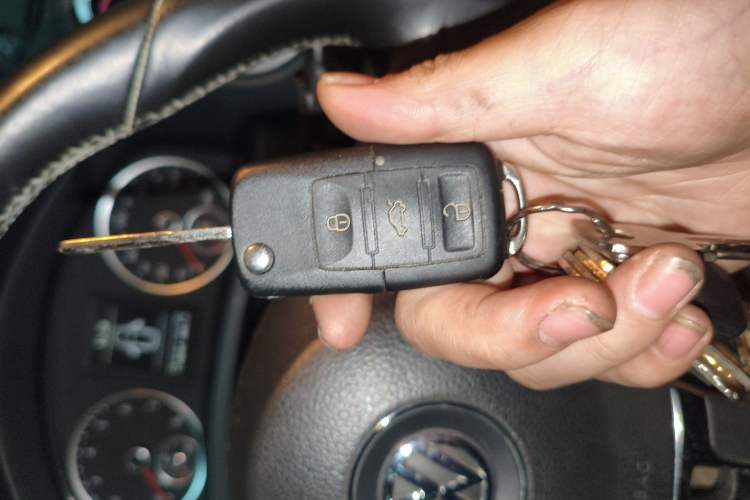 Used Volkswagen Tiguan 2010 2.0 TSI Automatic All-Wheel Drive Flagship Navigation Edition Vehicle Key