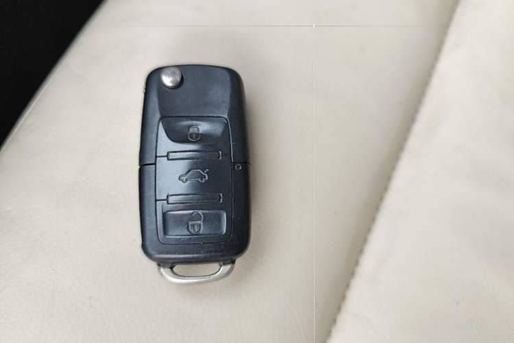 Used Volkswagen Tiguan 2010 1.8 TSI Automatic Two-Wheel Drive Trend Edition Vehicle Key