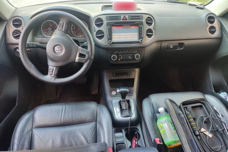 Used Volkswagen Tiguan 2010 1.8TSI Automatic Two-Wheel Drive Elite Edition Center Console