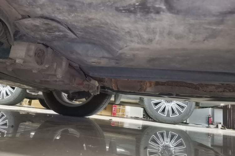 Used Volkswagen Tiguan 2010 2.0 TSI Automatic All-Wheel-Drive Elite Edition Chassis Front Left
