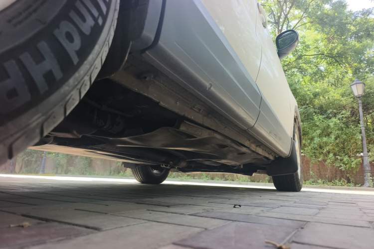 Used Volkswagen Tiguan 2010 1.8 TSI Automatic Two-Wheel Drive Urban Edition Chassis Rear Right