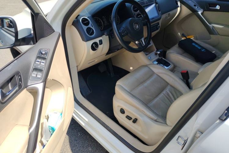 Used Volkswagen Tiguan 2010 1.8 TSI Automatic Two-Wheel Drive Trend Edition Driver Seat