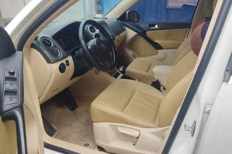 Used Volkswagen Tiguan 2010 1.8 TSI Automatic Two-Wheel Drive Urban Edition Driver Seat