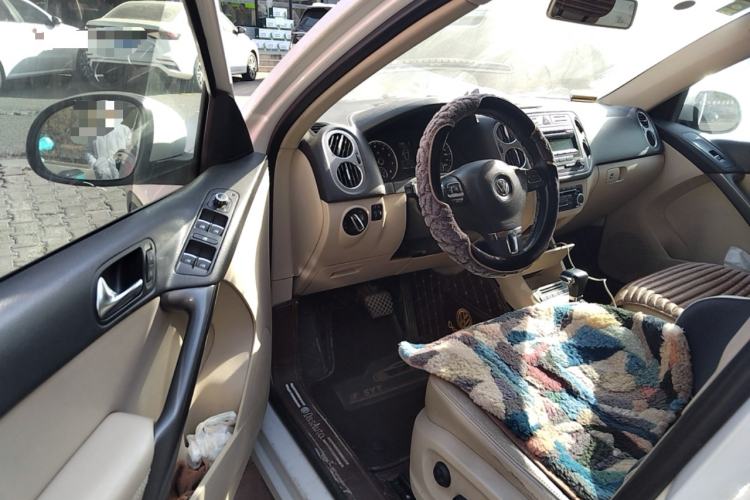 Used Volkswagen Tiguan 2010 1.8 TSI Automatic Two-Wheel Drive Trend Edition Driver Seat