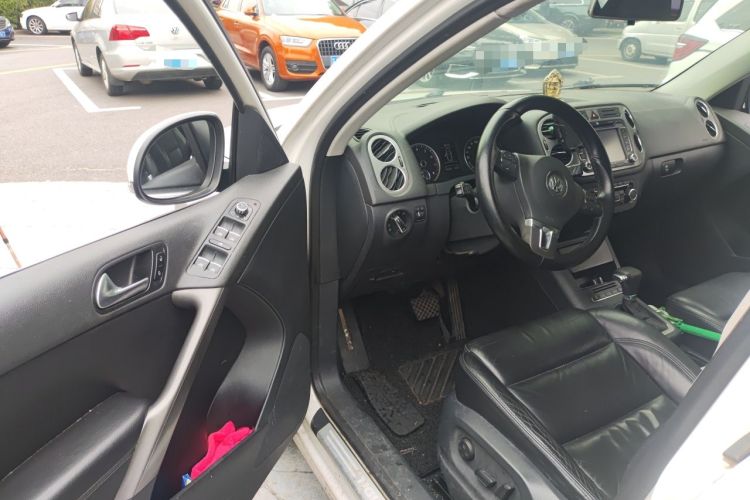 Used Volkswagen Tiguan 2010 1.8TSI Automatic Two-Wheel Drive Elite Edition Driver Seat