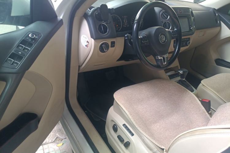 Used Volkswagen Tiguan 2010 2.0 TSI Automatic All-Wheel Drive Flagship Navigation Edition Driver Seat