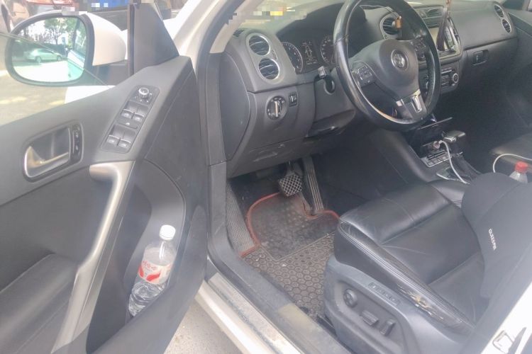 Used Volkswagen Tiguan 2010 2.0 TSI Automatic All-Wheel Drive Flagship Edition Driver Seat
