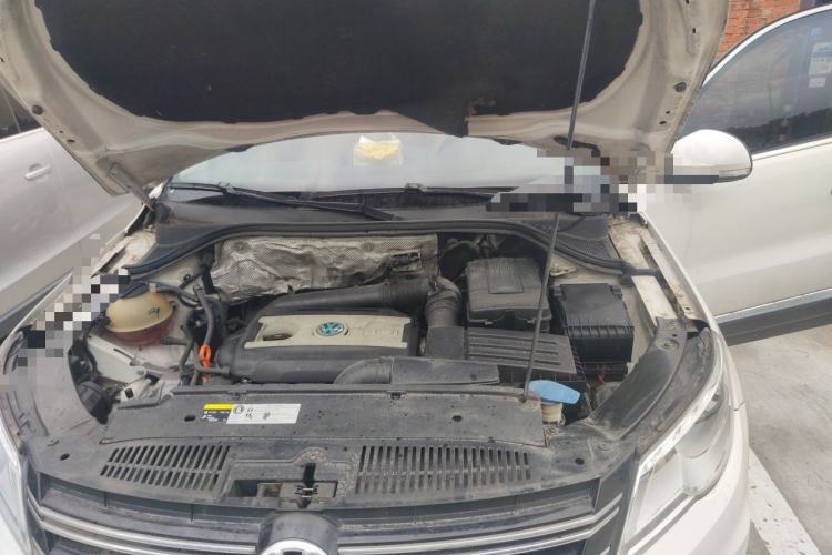 Used Volkswagen Tiguan 2010 1.8TSI Automatic All-Wheel-Drive Elite Edition Engine Bay