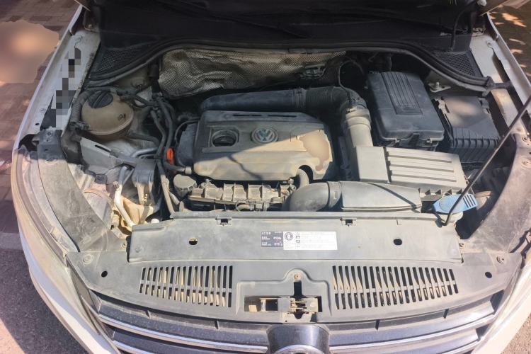 Used Volkswagen Tiguan 2010 1.8 TSI Automatic Two-Wheel Drive Urban Edition Engine Bay