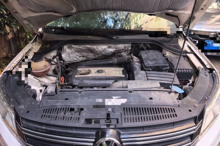 Used Volkswagen Tiguan 2010 1.8TSI Automatic All-Wheel-Drive Elite Edition Engine Bay