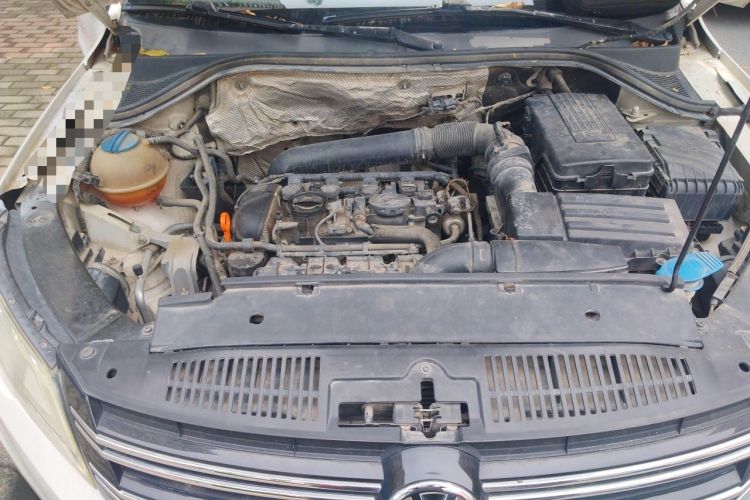 Used Volkswagen Tiguan 2010 1.8 TSI Automatic Two-Wheel Drive Urban Edition Engine Bay