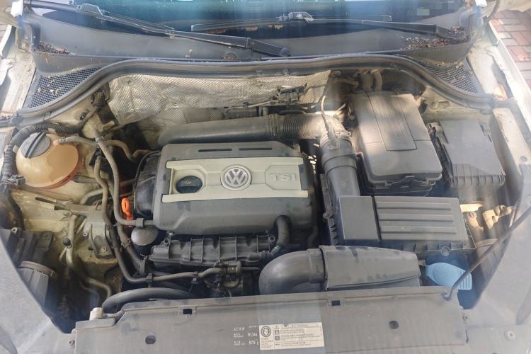 Used Volkswagen Tiguan 2010 1.8TSI Automatic All-Wheel-Drive Elite Edition Engine Bay