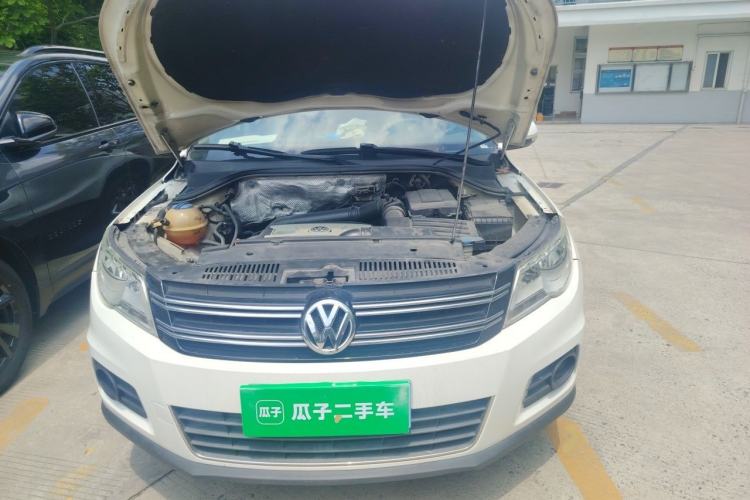 Used Volkswagen Tiguan 2010 1.8 TSI Automatic All-Wheel Drive Fashion Edition Engine Bay