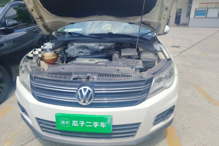 Used Volkswagen Tiguan 2010 1.8 TSI Automatic All-Wheel Drive Fashion Edition Engine Bay Left