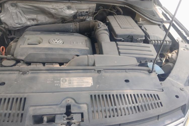 Used Volkswagen Tiguan 2010 2.0 TSI Automatic All-Wheel Drive Flagship Edition Engine Bay Left