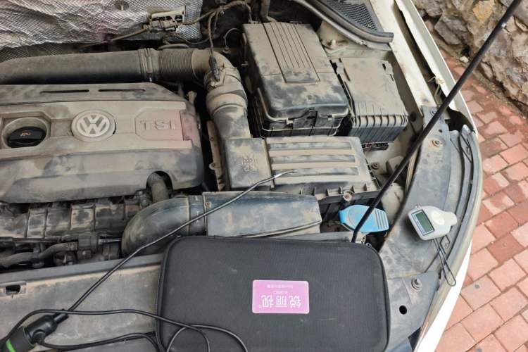 Used Volkswagen Tiguan 2010 1.8TSI Automatic All-Wheel-Drive Elite Edition Engine Bay Left