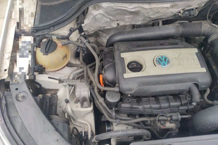 Used Volkswagen Tiguan 2010 1.8TSI Automatic All-Wheel-Drive Elite Edition Engine Bay Right