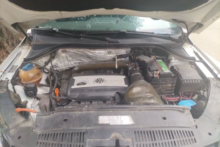 Used Volkswagen Tiguan 2010 1.8TSI Automatic Two-Wheel Drive Elite Edition Engine Bay