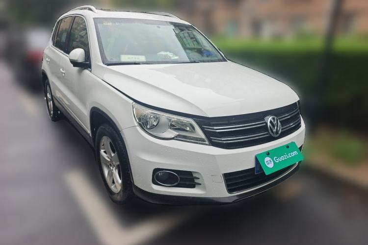 Used Volkswagen Tiguan 2010 1.8TSI Automatic Two-Wheel Drive Elite Edition Front Right 45 Deg