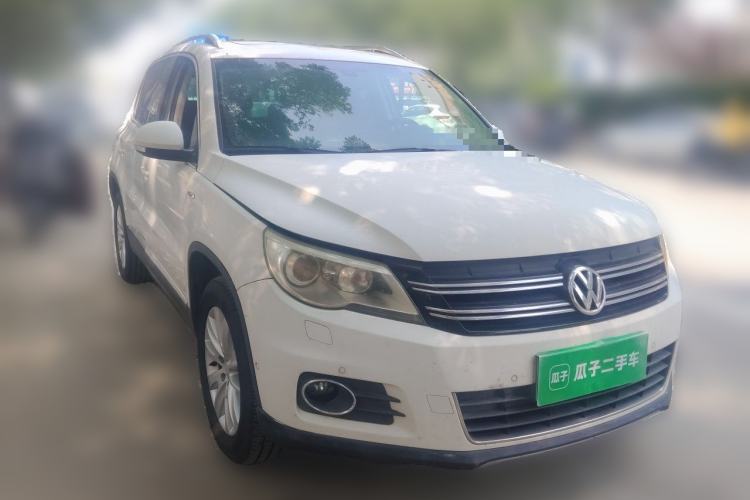 Used Volkswagen Tiguan 2010 2.0 TSI Automatic All-Wheel Drive Flagship Edition Front Right 45 Deg