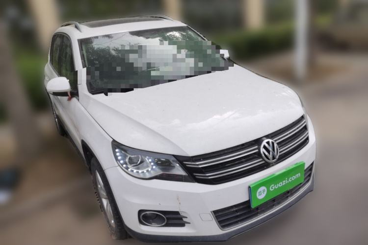 Used Volkswagen Tiguan 2010 2.0 TSI Automatic All-Wheel-Drive Elite Edition Front Right 45 Deg