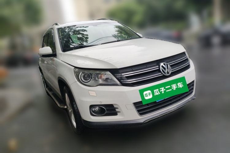 Used Volkswagen Tiguan 2010 2.0 TSI Automatic All-Wheel Drive Flagship Edition Front Right 45 Deg