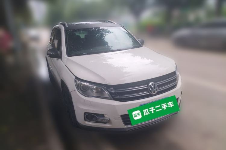 Used Volkswagen Tiguan 2010 1.8TSI Automatic Two-Wheel Drive Elite Edition Front Right 45 Deg