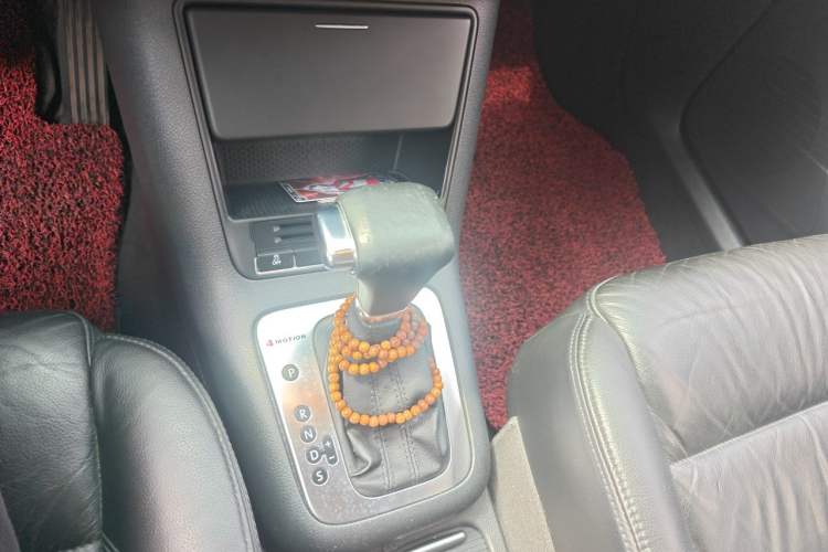 Used Volkswagen Tiguan 2010 1.8 TSI Automatic All-Wheel Drive Fashion Edition Gear Lever