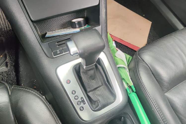 Used Volkswagen Tiguan 2010 1.8TSI Automatic Two-Wheel Drive Elite Edition Gear Lever